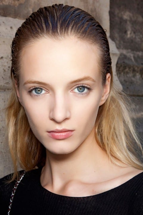 Wet Look Long Hair With No Make Up Theunstitchd Women S Fashion Blog