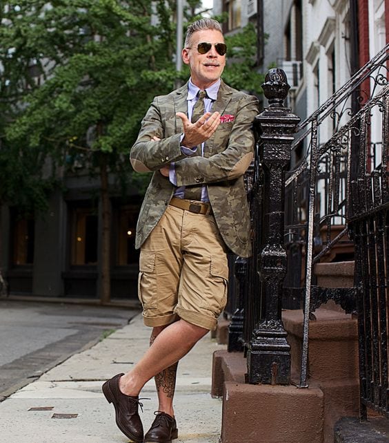 cargo shorts outfit