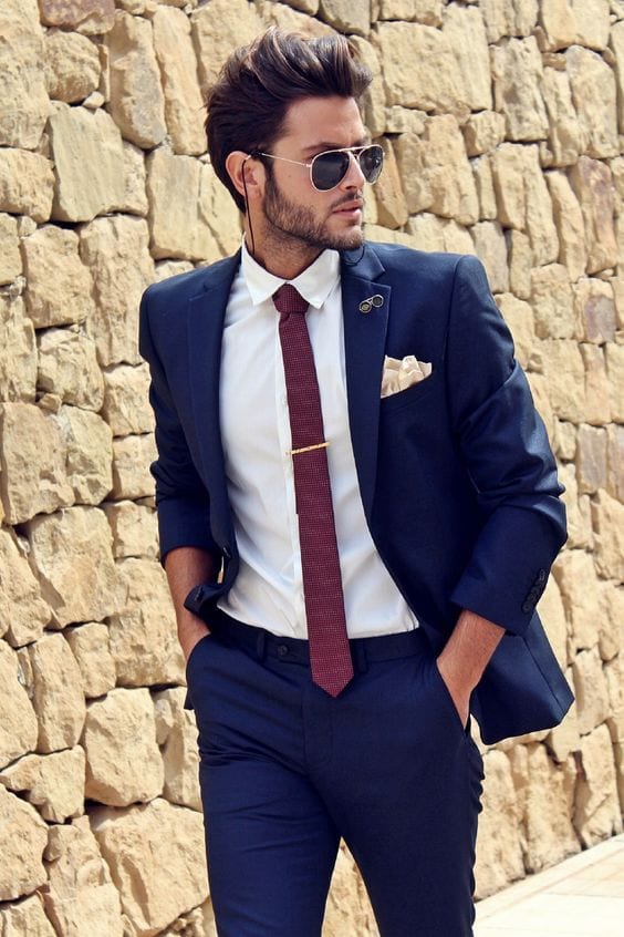suit and tie look for men