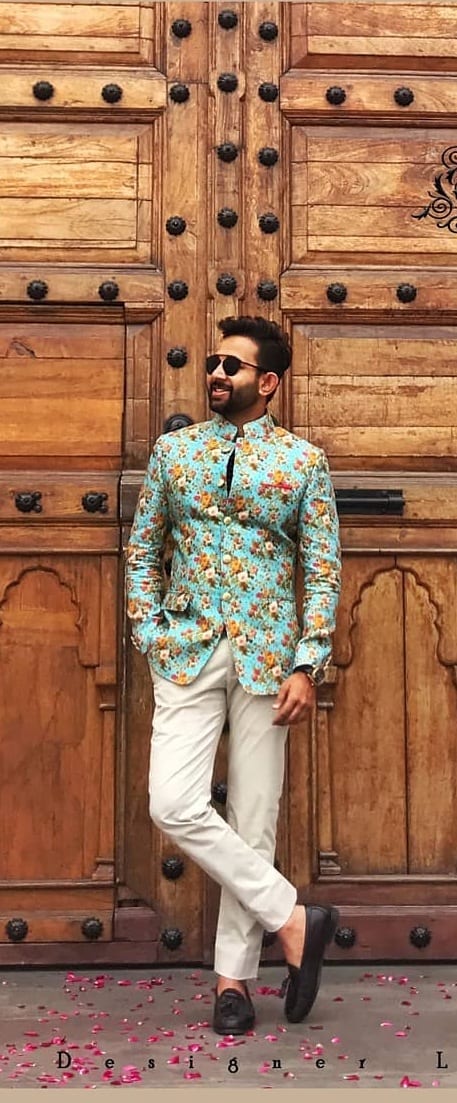 Trendy jodhpuri suit for men this season