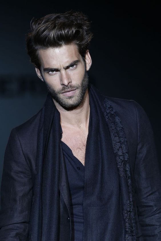 jon kortajarena triangle face beard look