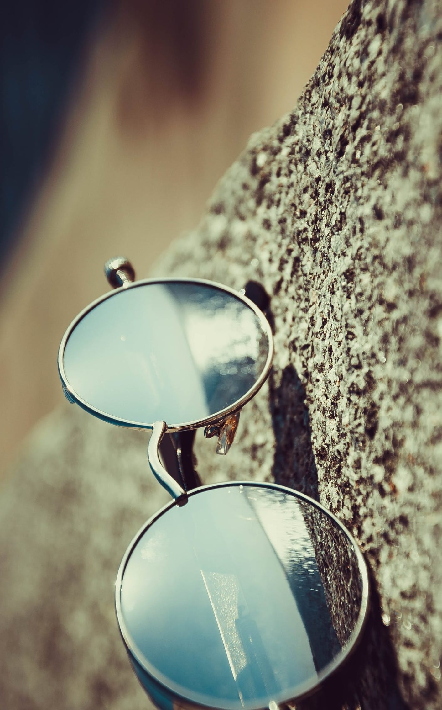 classy mirrored lense