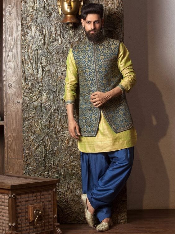 jacket with kurta for mehndi