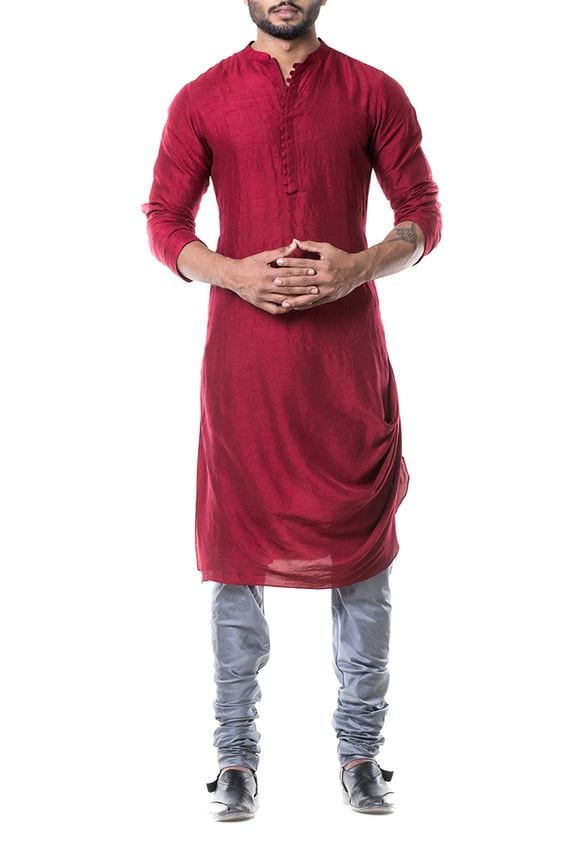 maroon kurta with denims