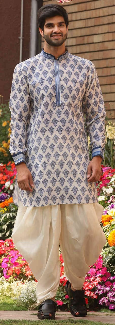 Designer Kurta Outfit Ideas For Men This Season