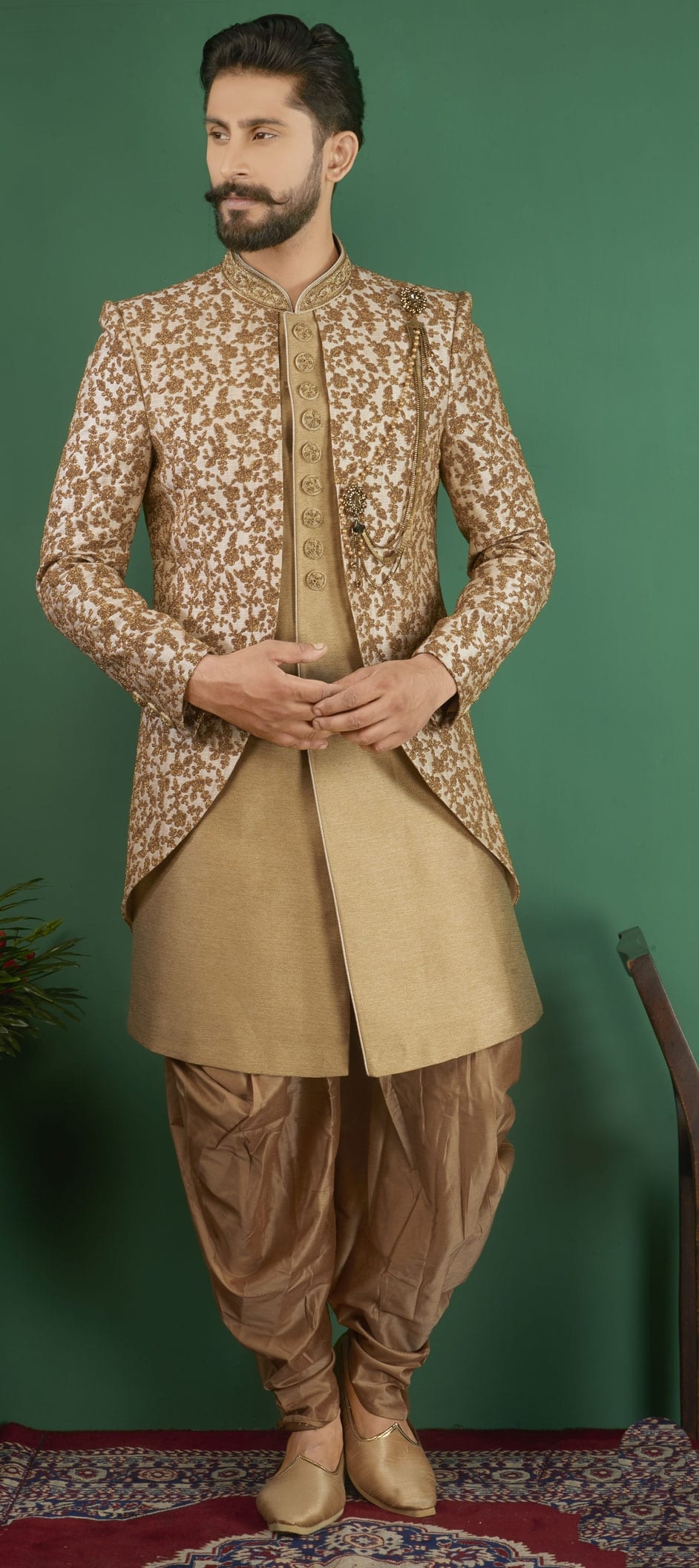 Indo Western Outfit Ideas For Men This Festive Season