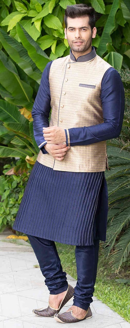 Nehru Jacket Outfit Ideas For Men This Wedding Season