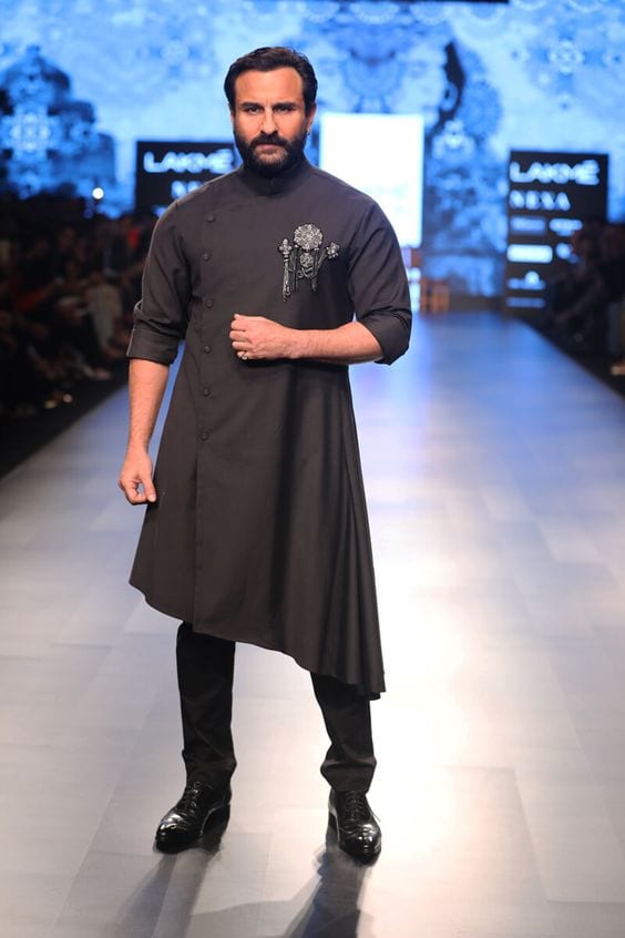 shantanu and nikhil styling saif ali khan kurta pajama look