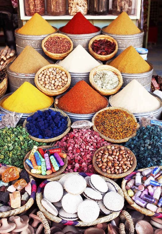 best spice market in the world - dubai spice souk