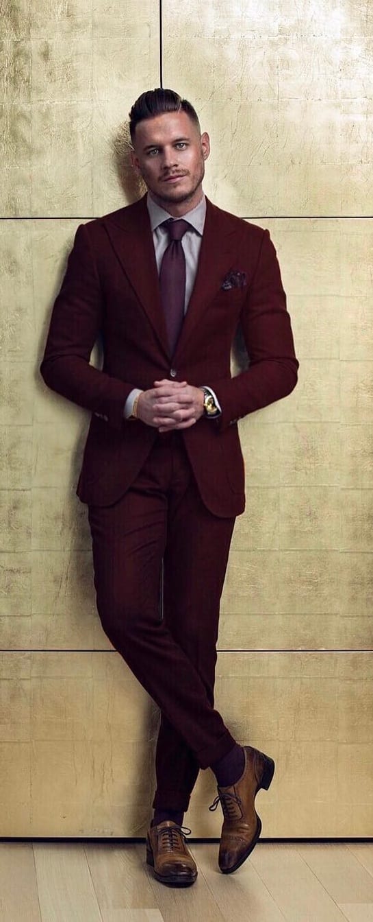 Captivating Suit Combination Ideas For Men