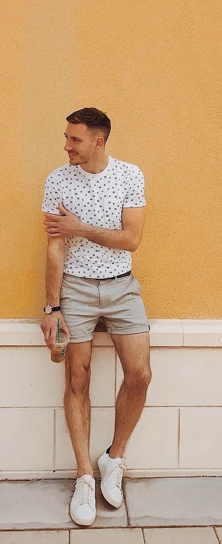 25 Cool Shorts Outfit Ideas For Men To Style This Season