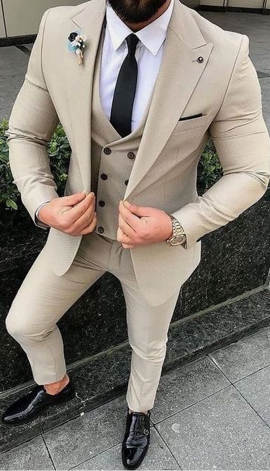 Fashionable Suit Ideas For Men