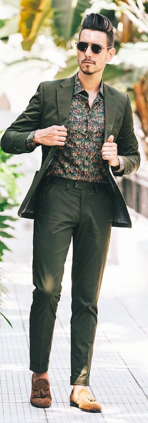 Printed Shirt And Olive Green Suit Combinations For Men To Style