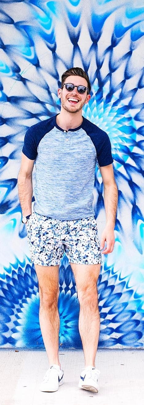Short Sleeve T-shirt With Floral Shorts For Men