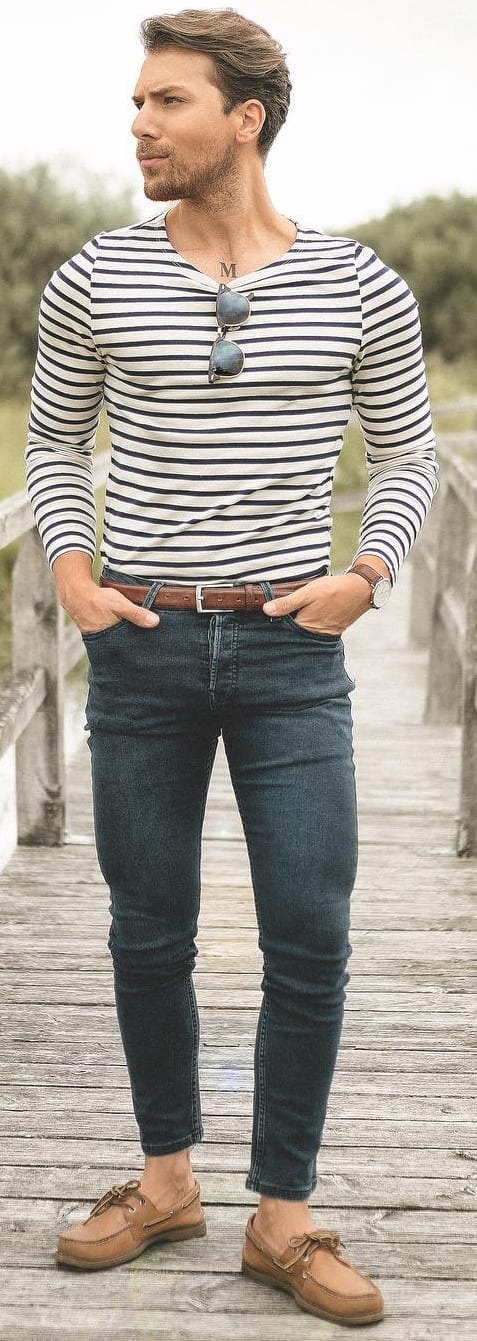 White Stripped T-shirt With Denim Outfit Ideas For Men