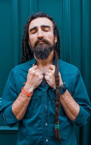 dreadlock hairstyles with medium beard