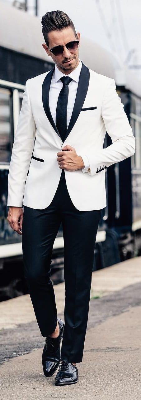 Captivating New Year Outfit Ideas For Men This Year