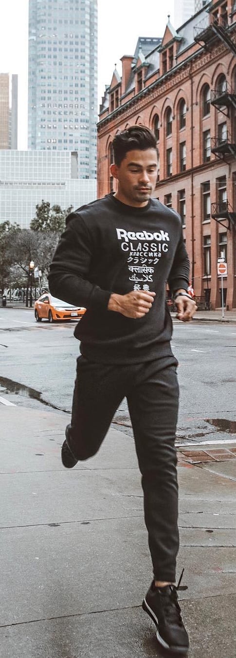 Cool Athleisure Outfit Ideas For Men To Steal Now