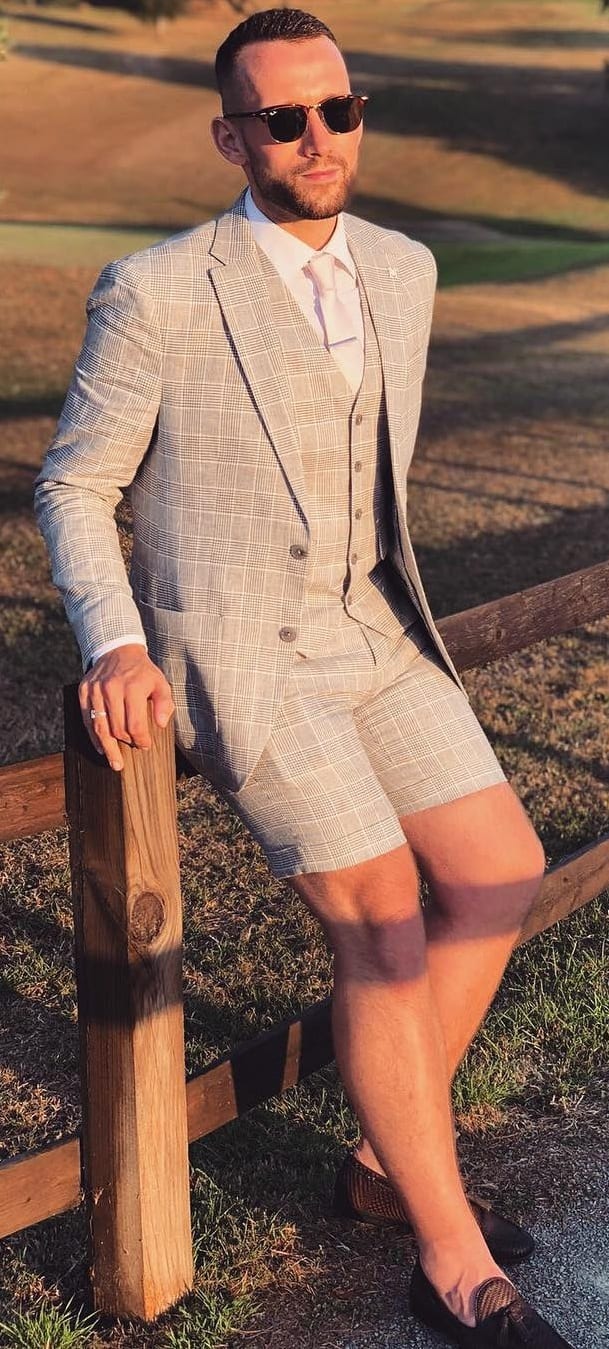 Cool Short Suit Outfit Ideas For Men