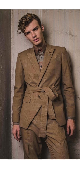 Cool Robe Suit Outfit Ideas For Men To Copy