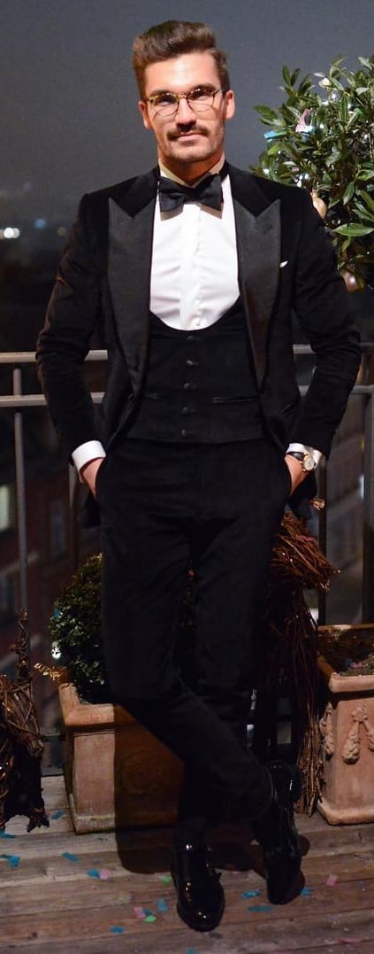 Black Suit Outfit Ideas For Men 2019