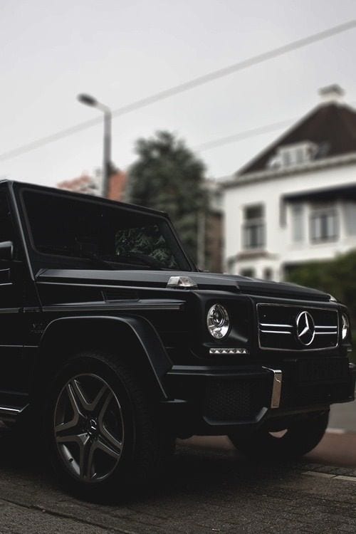 BLACK MATTE MERCEDES G WAGON