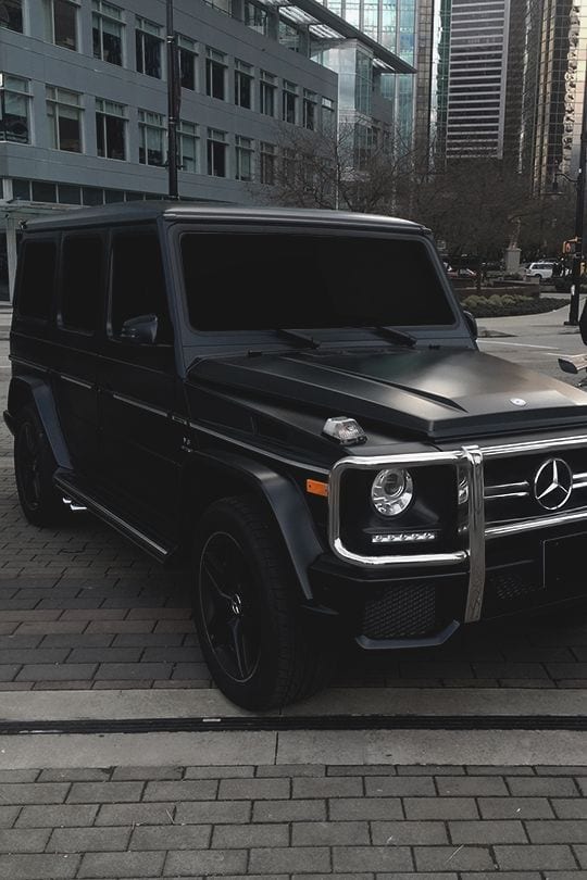 BLACK MATTE MERCEDES G WAGON