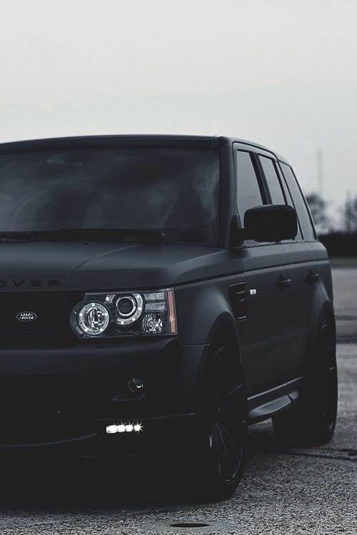 BLACK MATTE RANGE ROVER