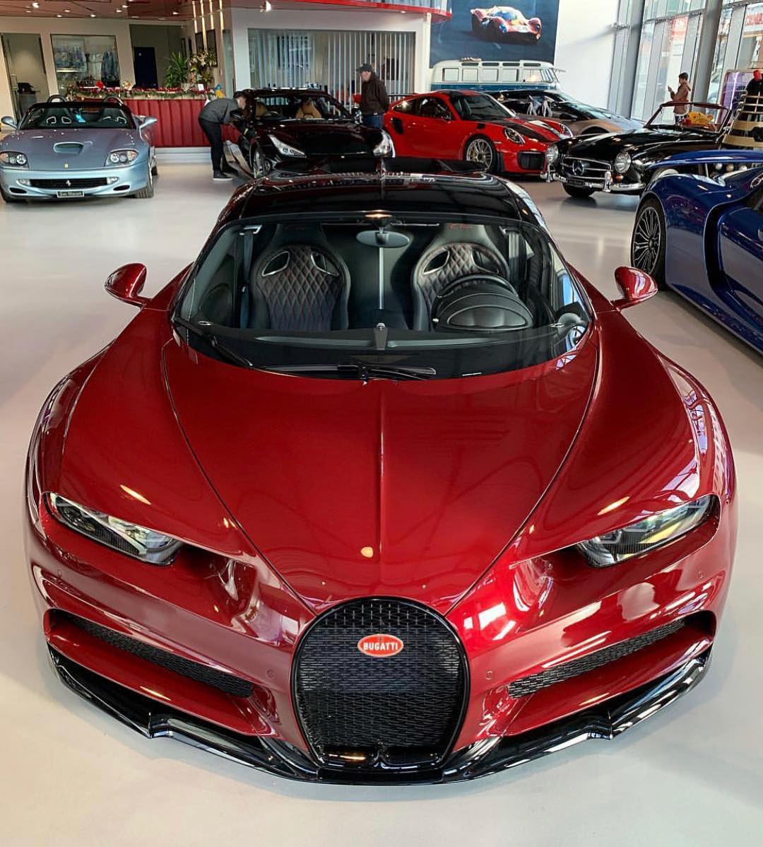 BUGGATI CHIRON SUPER CAR