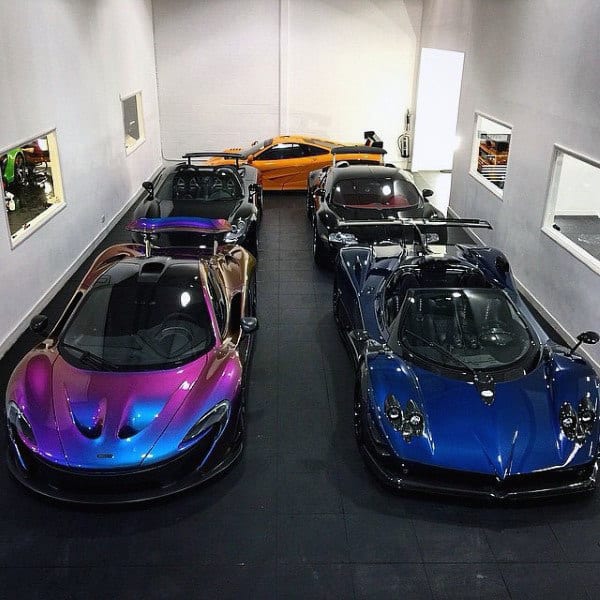 GARAGE FOR EXOTIC LUXURY CAR