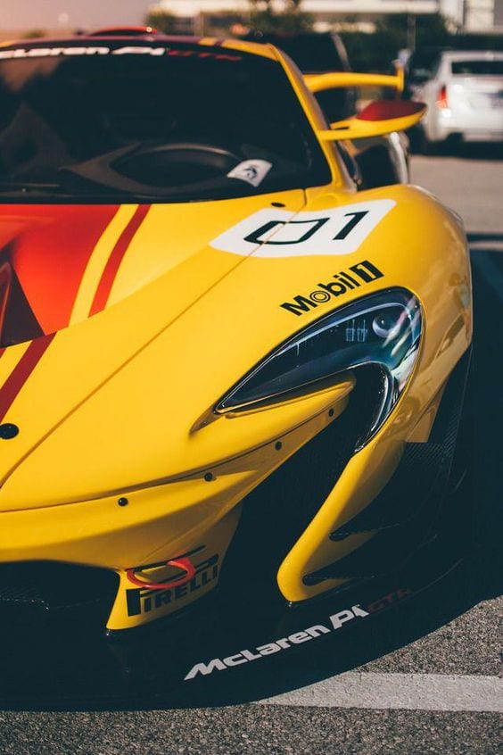 McLaren P1 GTR SUPERCAR