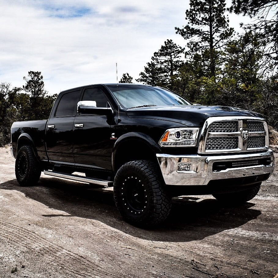 RAM BLACK HEAVY DUTY TRUCK