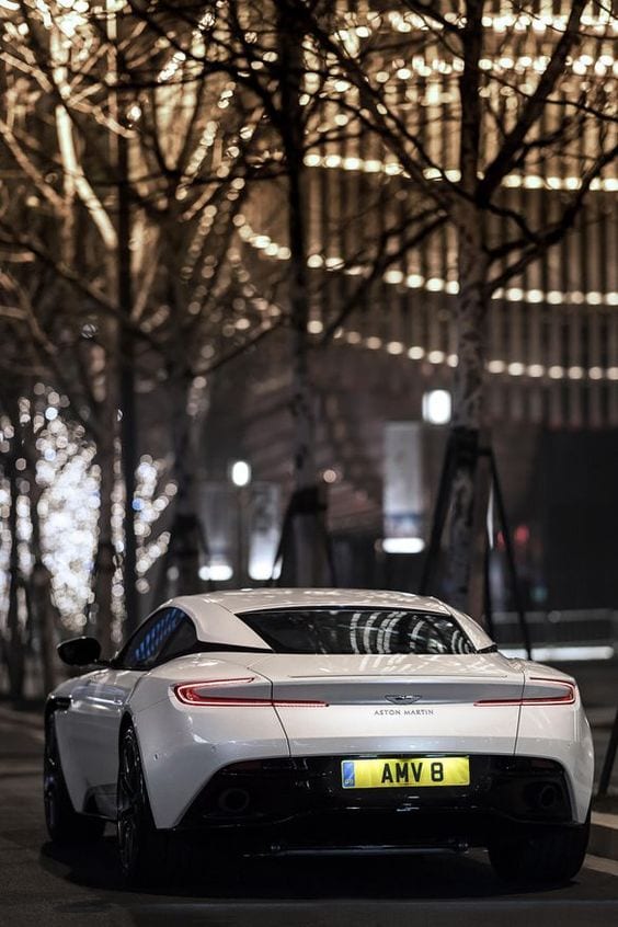 Aston Martin DB11 V8 wallpaper