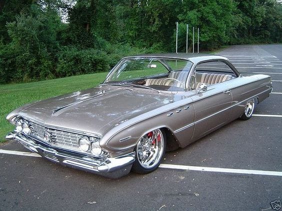 GREY BUICK SKYLARK