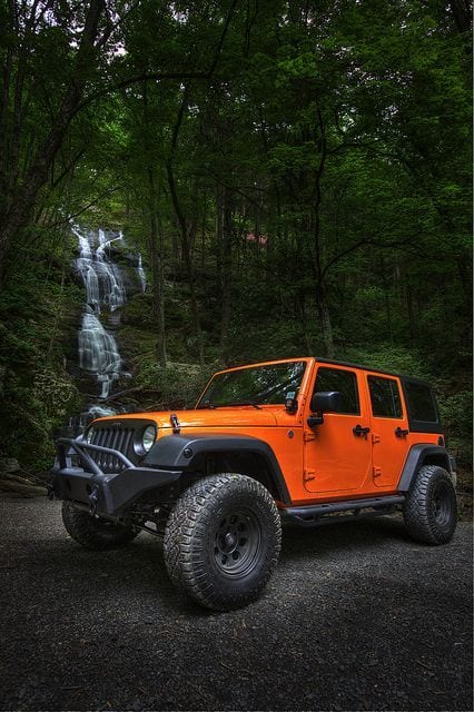 JEEP ORANGE OUTPOST