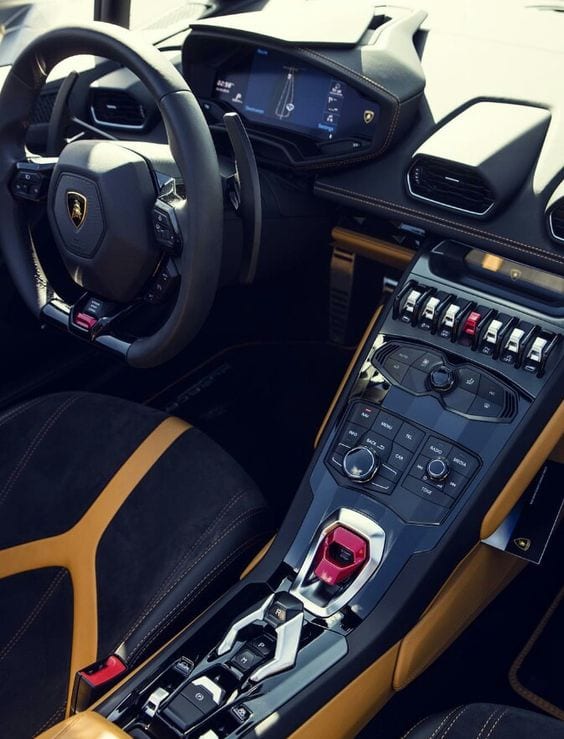 LAMBORGHINI SPORTS INTERIOR