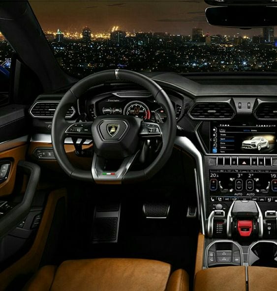 Lamborghini Urus interior