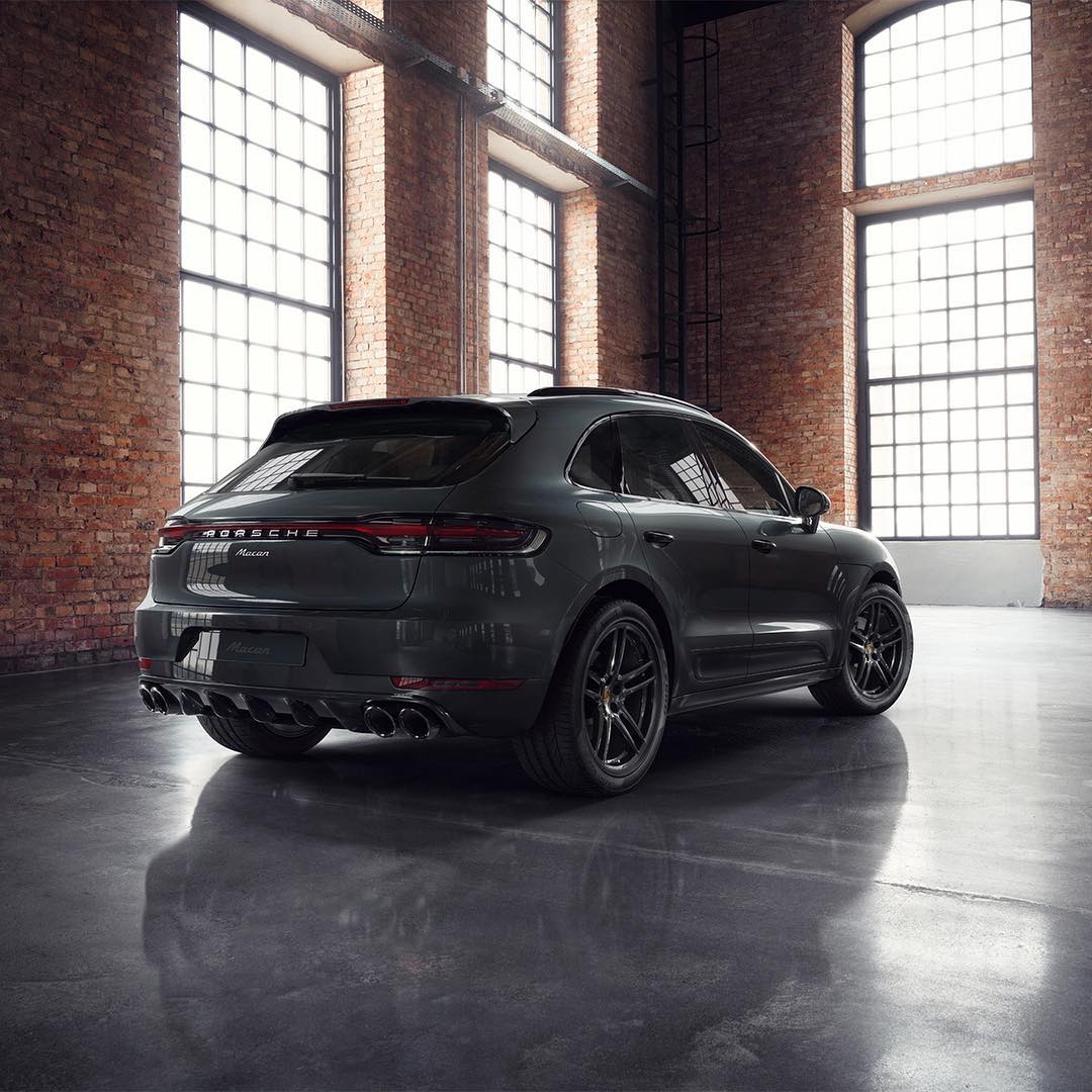 PORSCHE MACAN GTS