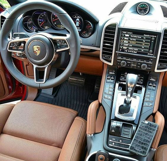 PORSCHE SUV INTERIOR