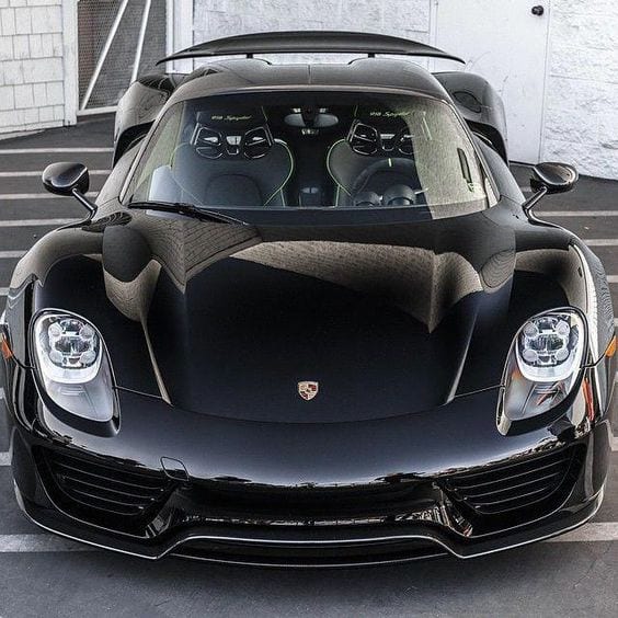 Porsche 918 spspyder der BLACK CHROME