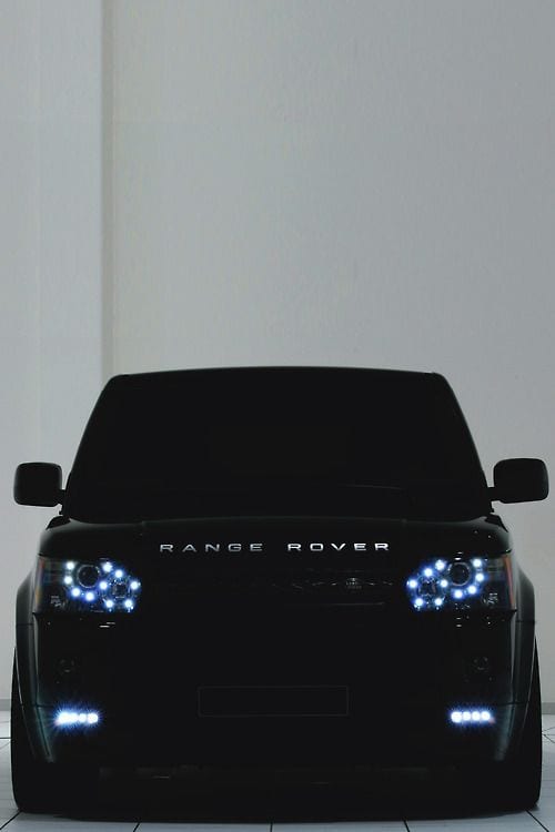 RANGE ROVER LUXURY CAR