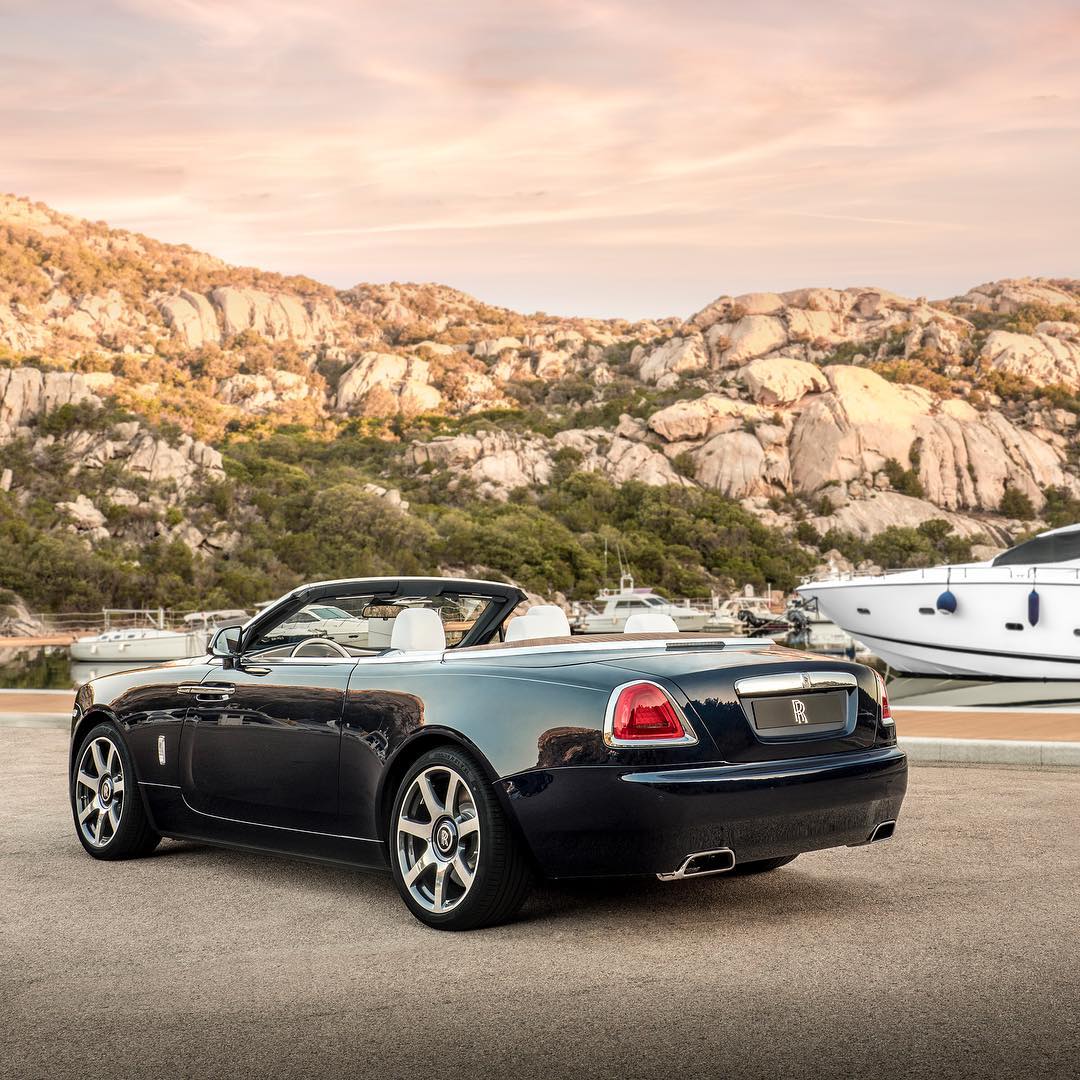 ROLLS ROYCE PORTO CERVO BLACK CONVERTIBLE