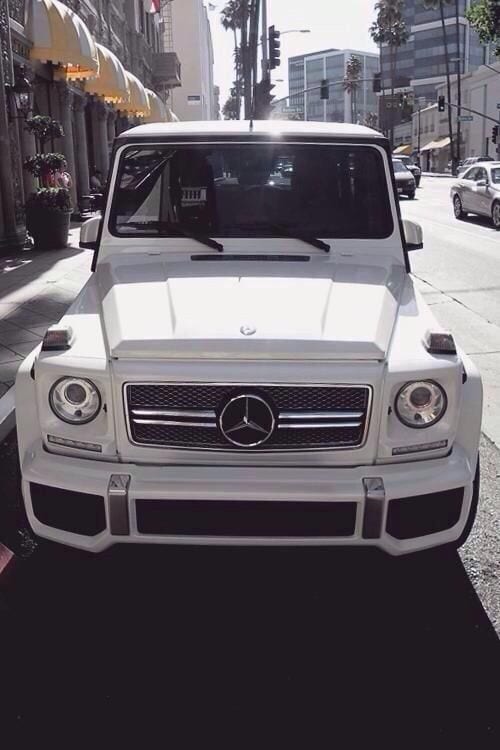 WHITE MERCEDES G WAGON SUV