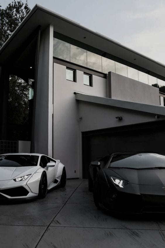 LAMBORGHINI WHITE AND BLACK