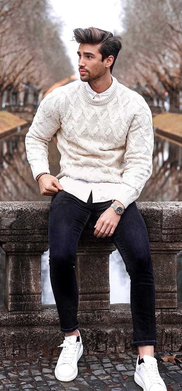 Mens Fall Outfit- White Sweatshirt and Denims