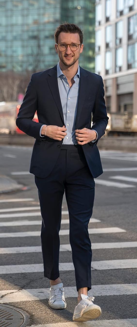 Stylish-Suit-Outfit-Ideas-For-Guys