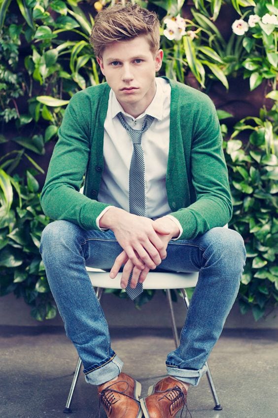 Green-Cardigan-Styled-with-Plain-White-Shirt-and-a-pair-of-Light-Blue-Denim-Jeans-1