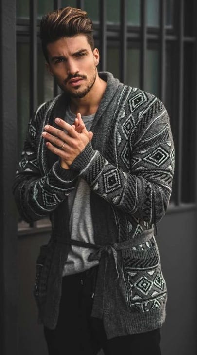 Mariano-di-Vaio-dark-grey-cardigan-outfit-for-a-cosy-winter