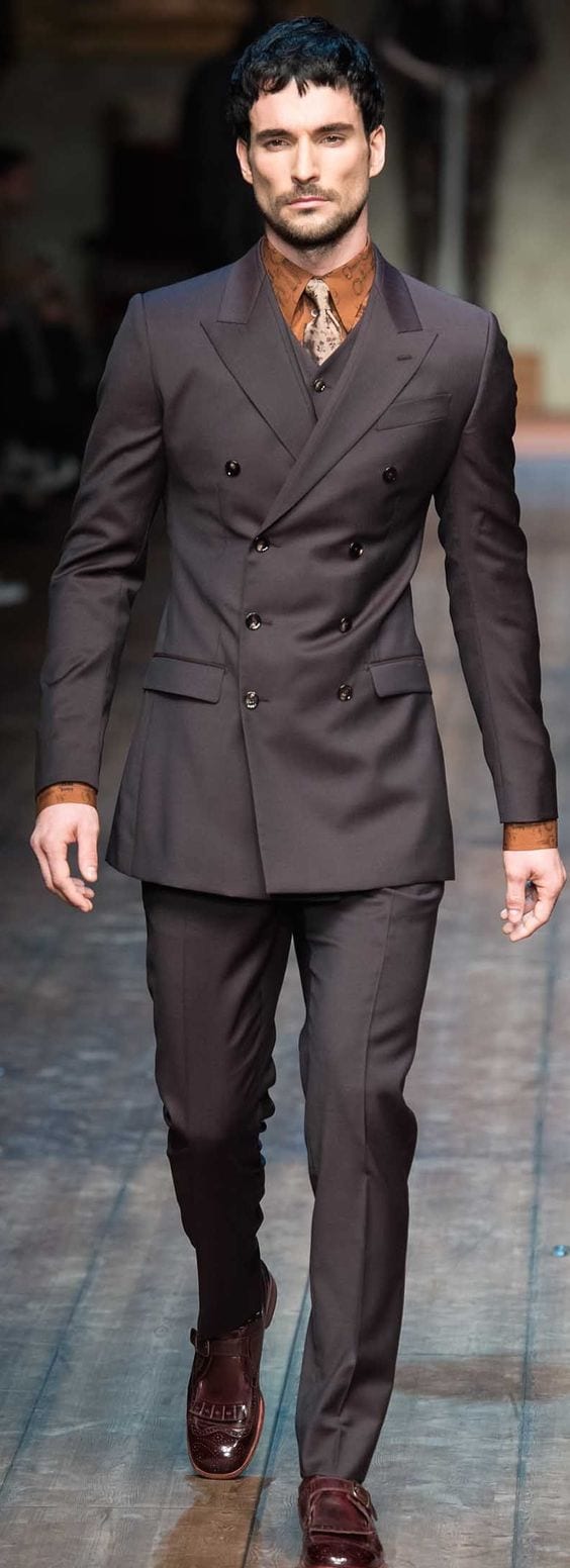 Real-simple-yet-so-stylish-to-wear-this-Double-Breasted-Suit-1