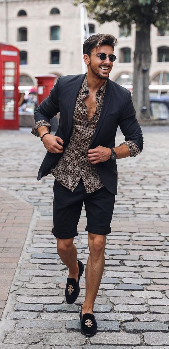Blazer and Shorts Outfit for Summer